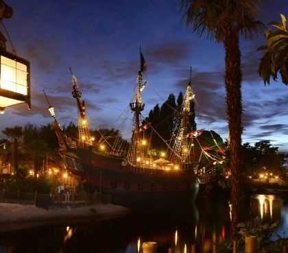 Download nu de Disneyland Parijs App voor alle informatie