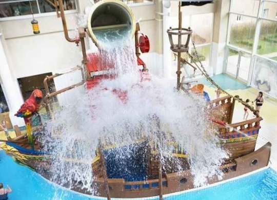 Kidsproof zwembad hotel Explorers