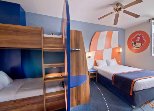 Vierpersoonskamer arrangement Hotel Explorers